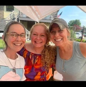 Meet your Posher, Elizabeth